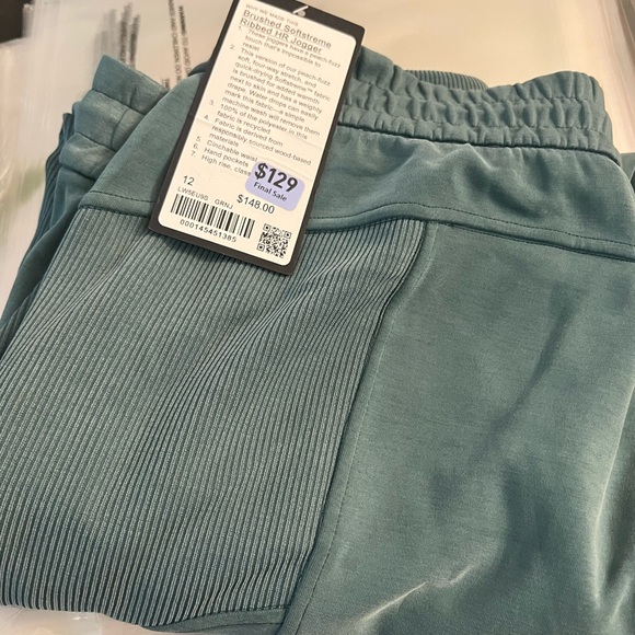 NWT Lululemon Brushed Softstreme Ribbed HR Jogger GRNJ 12 Green Jasper - Picture 3 of 3